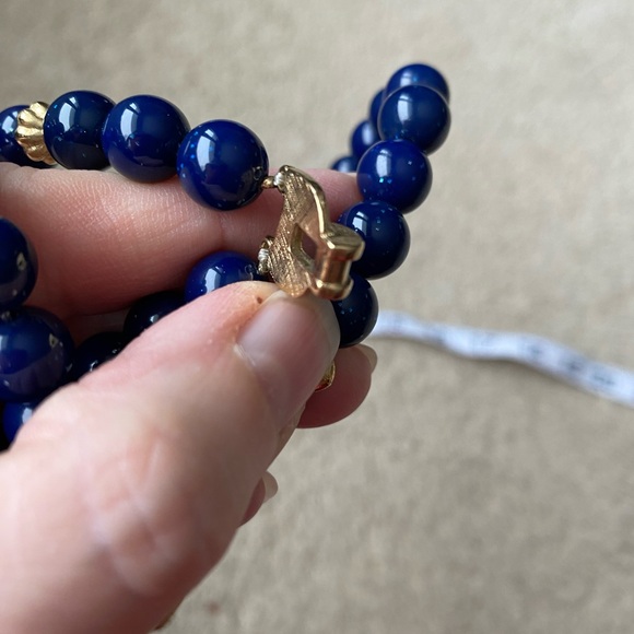 Elegant Gold and Blue Beaded Necklace - Picture 4 of 6